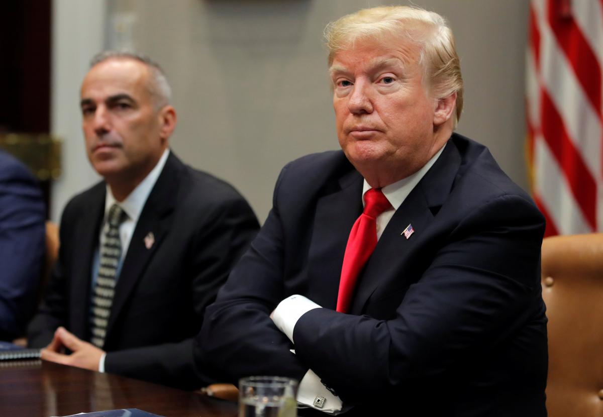 Митні тарифи США скасовано: світ затамував подих, очікуючи реакції Трампа, - Politico