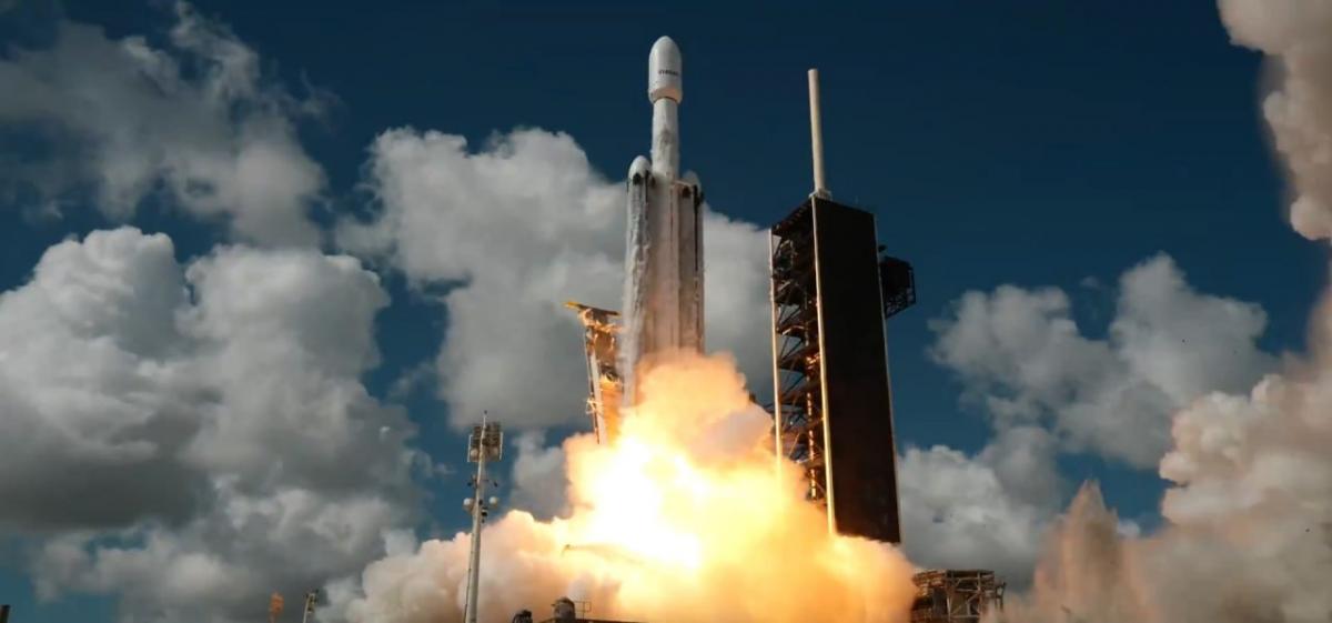 Вперше з 2024 року: США запустили гігантську надважку ракету Falcon Heavy