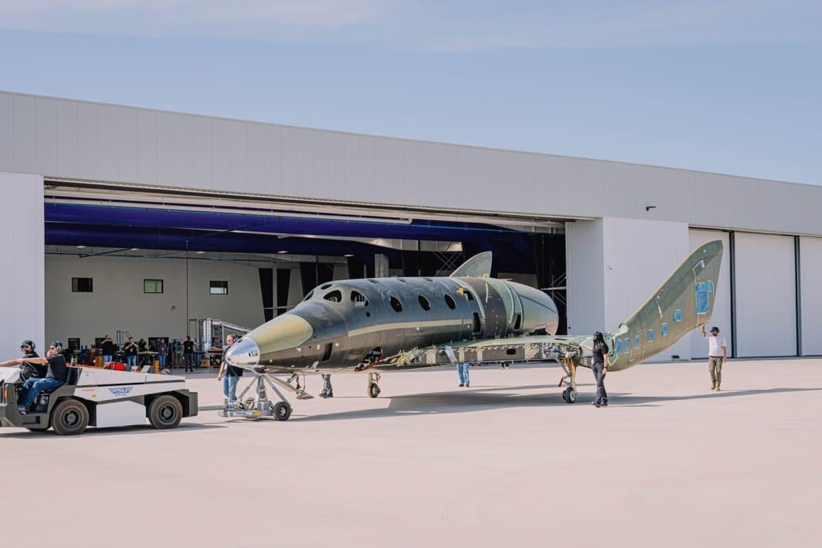 Американська компанія Virgin Galactic показала космоплан нового покоління