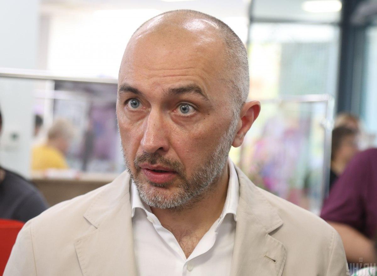 Скандал із дипломом Пишного вийшов у Європу: іспанське ЗМІ поставило питання Зеленському через $54 млрд допомоги